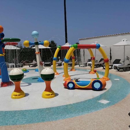 Senseana Sea Side Resort & Aquadventure Аналипси Екстериор снимка