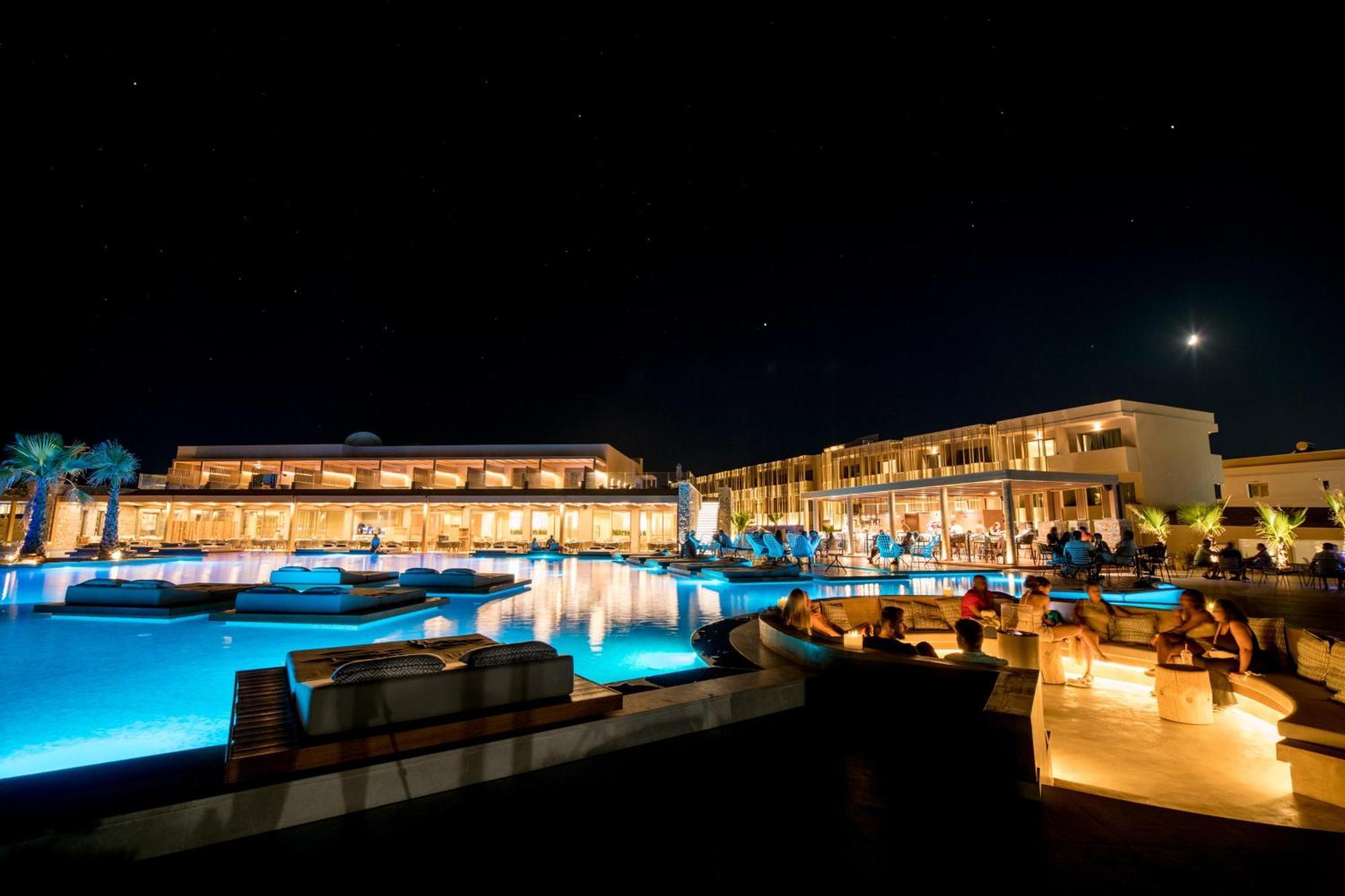 Senseana Sea Side Resort & Aquadventure Аналипси Екстериор снимка