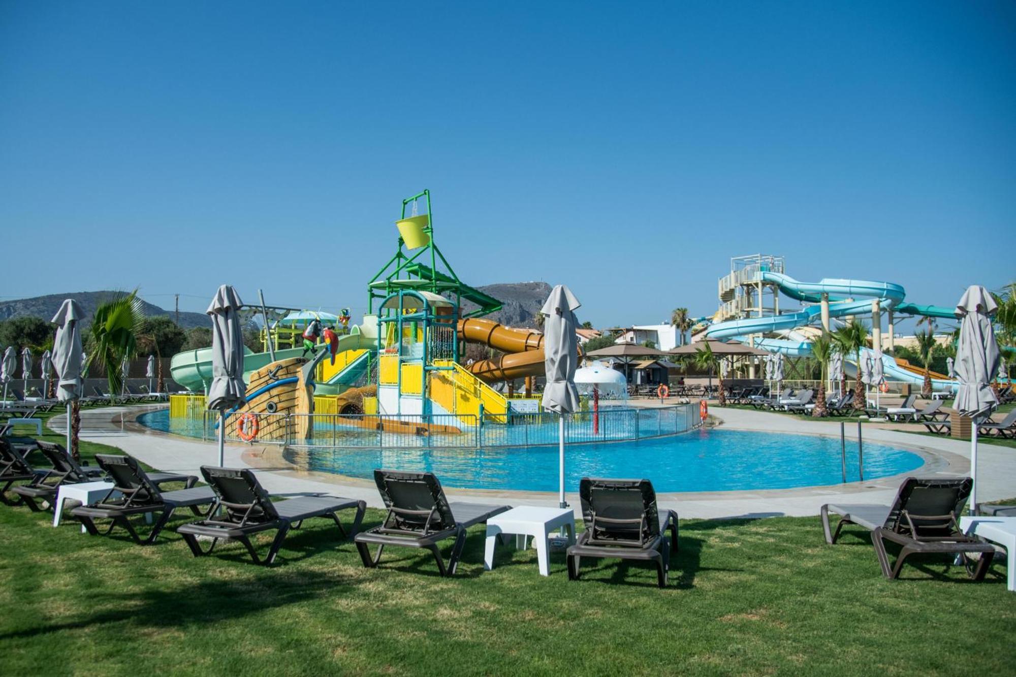 Senseana Sea Side Resort & Aquadventure Аналипси Екстериор снимка