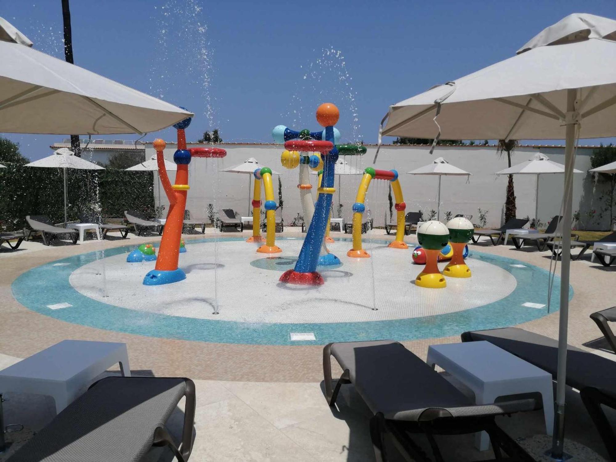 Senseana Sea Side Resort & Aquadventure Аналипси Екстериор снимка